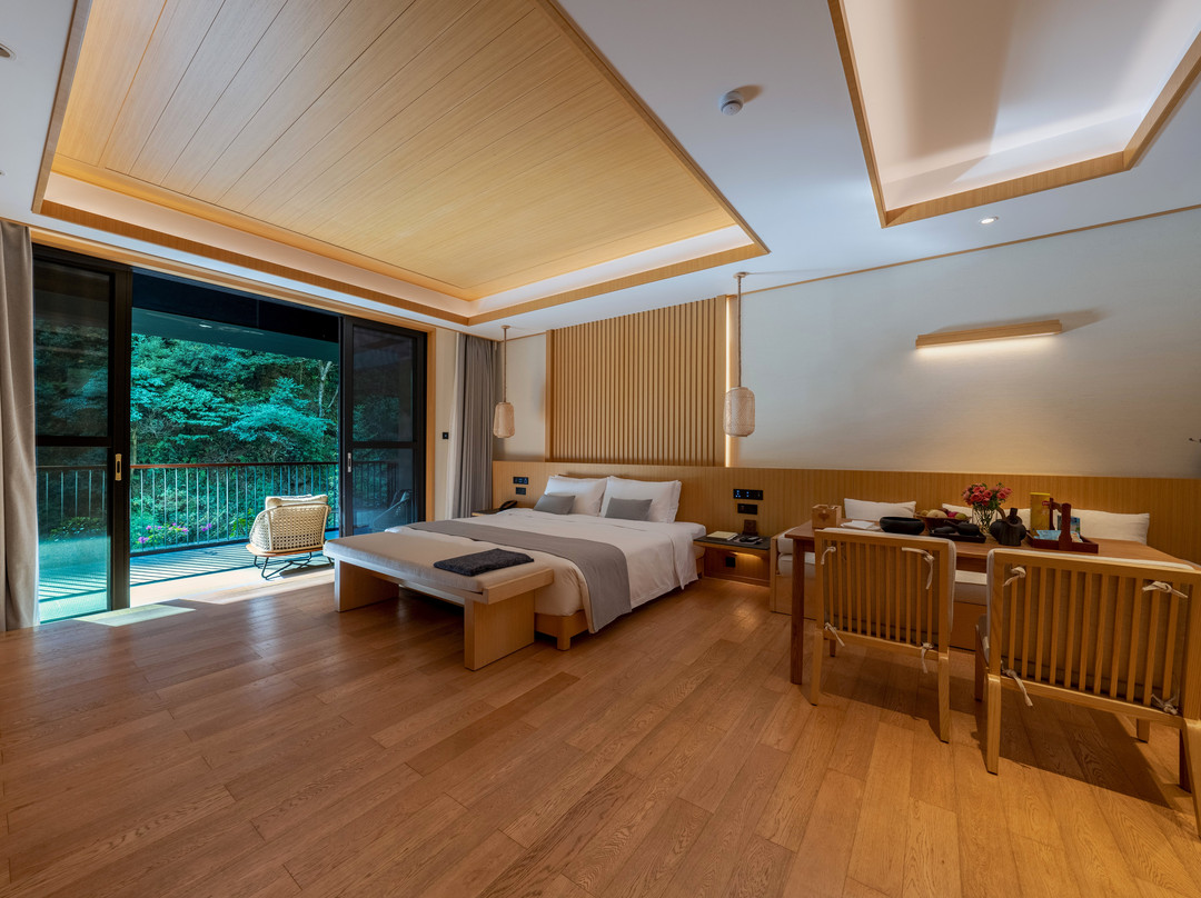 Pushine Jinfoshan Resort Hotel