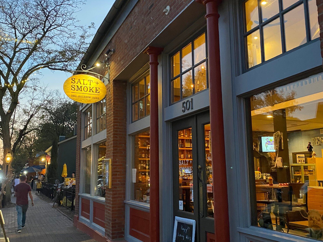 St. Charles Historic District-圣查尔斯必去景点