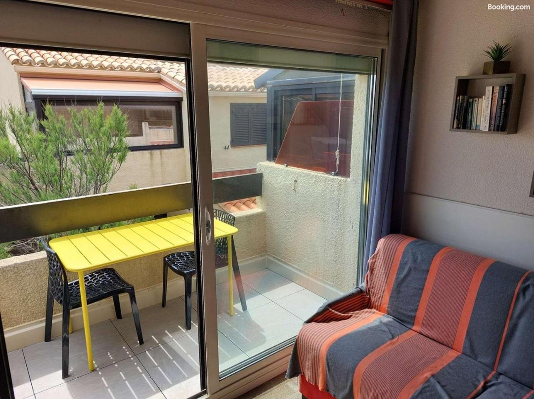 Residence Aphrodite Village Naturiste En Bord De Mer A Leucate