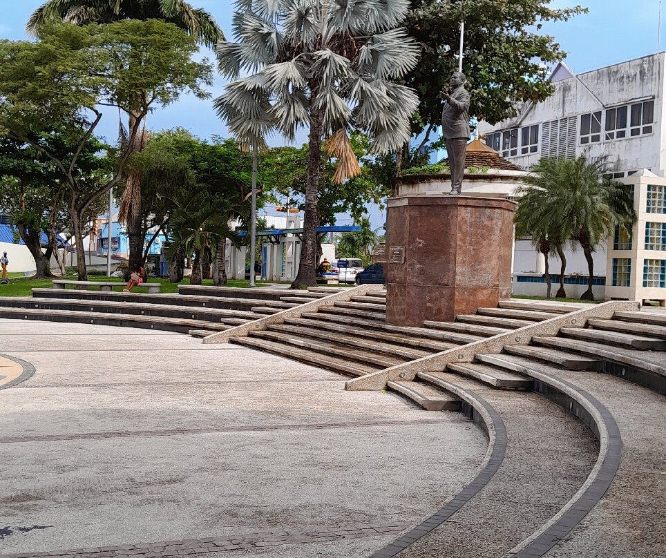 Independence Square-布里奇顿必去景点