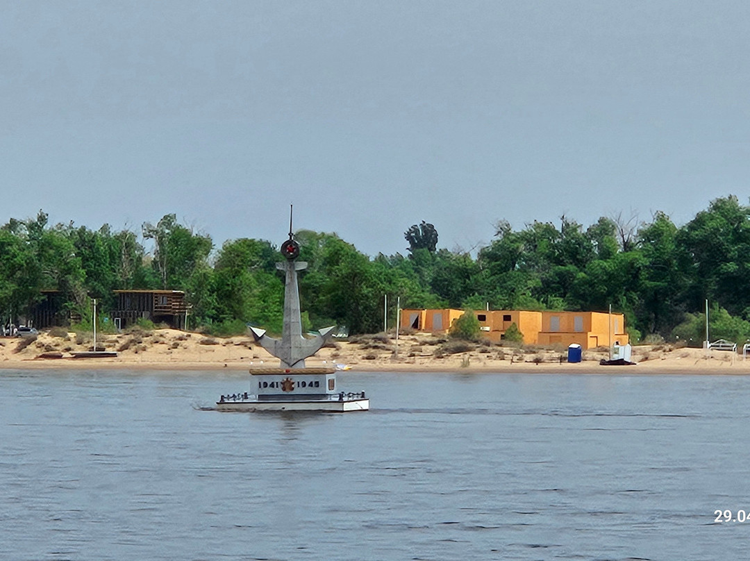 Monument to Fallen River Workers on Volga-伏尔加格勒必去景点