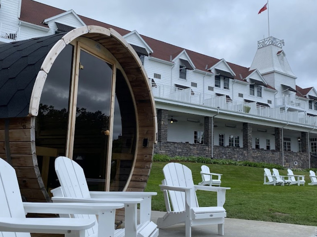 Windermere House Resort & Hotel主图