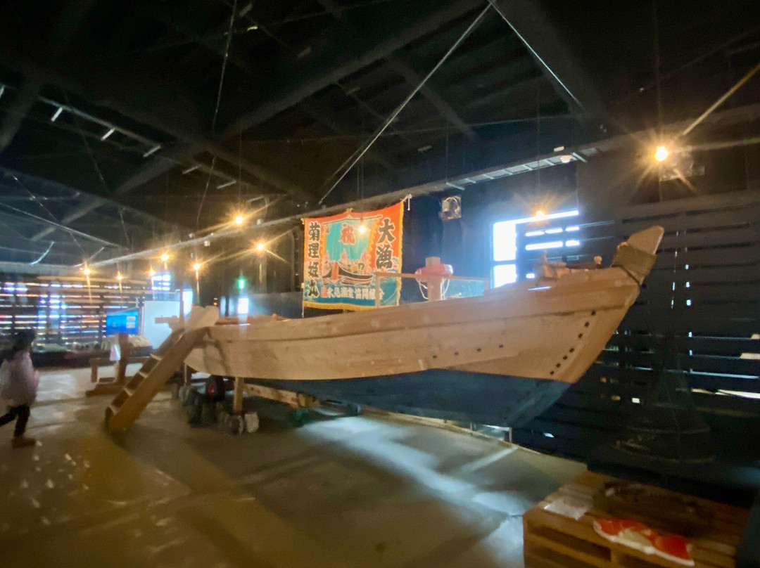 Himi-shi fishery cultural exchange center景点图片
