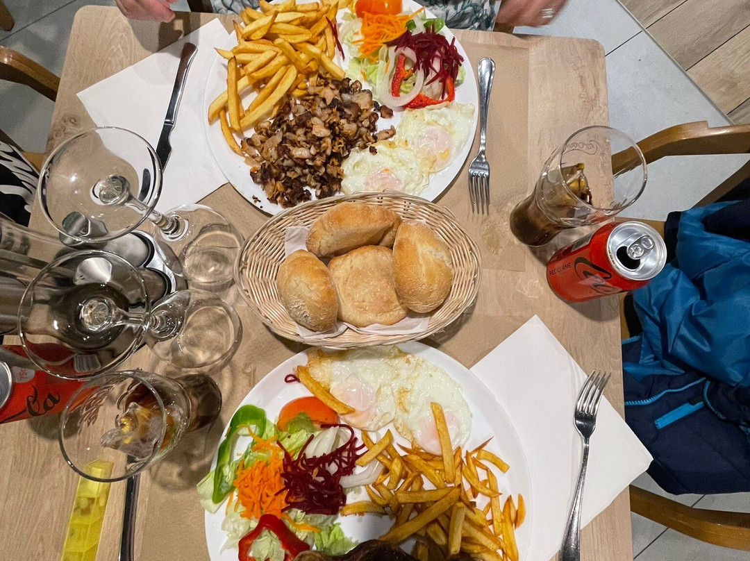 特拉姆恩塔纳酒店主图