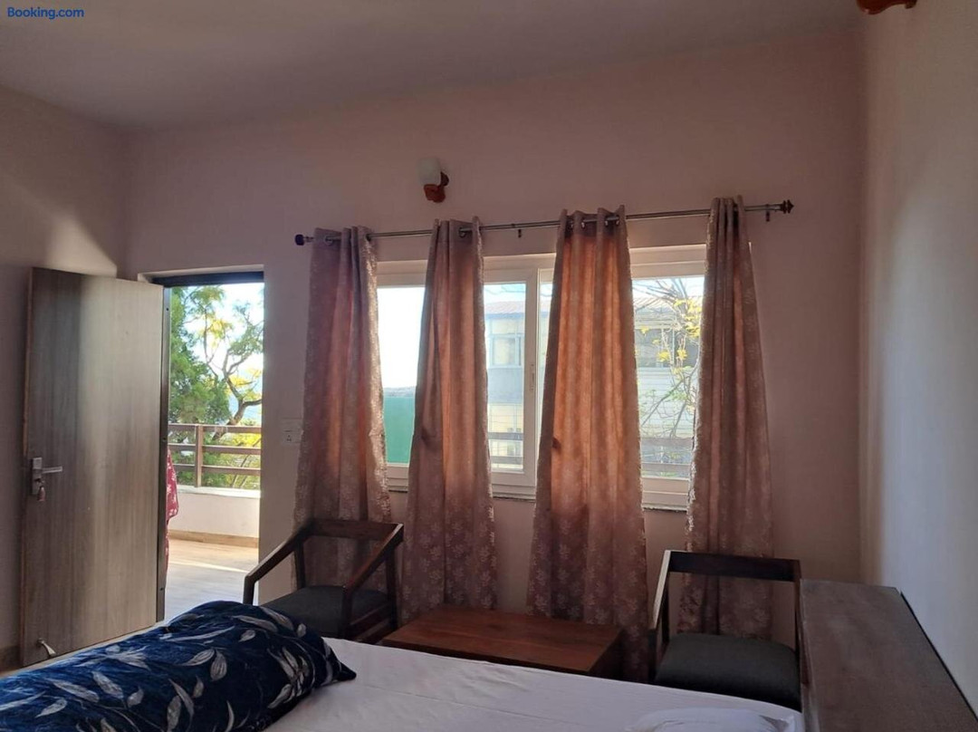 Hotel Moon Light Bhimtal