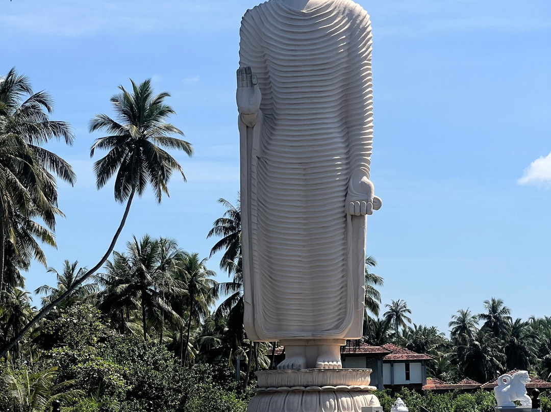Tsunami Honganji Vihara-希克杜沃必去景点