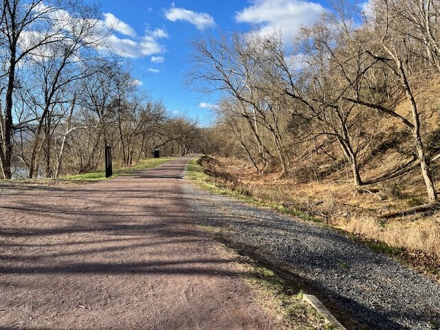 C&O Canal - Paw Paw Tunnel-Cumberland必去景点