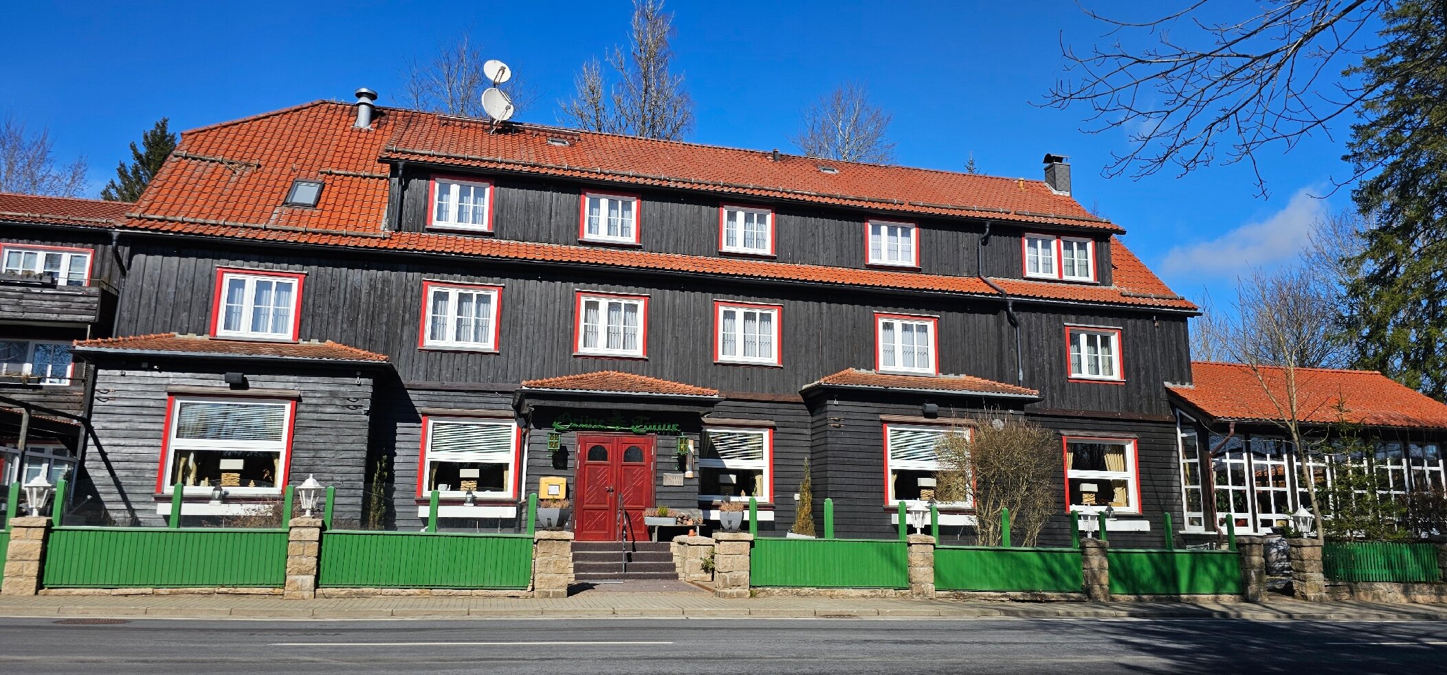 Mandelholz Hotel Grüne Tanne-官方