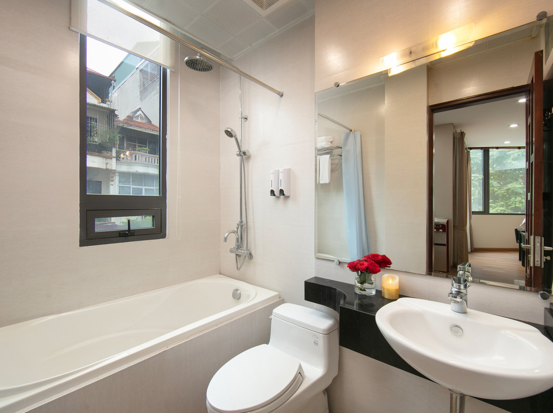 HB Serviced Apartment - 12 Trần Quý Kiên主图