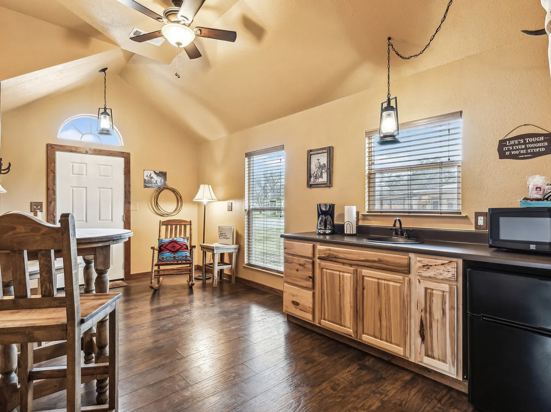 Travis Street Cottages主图