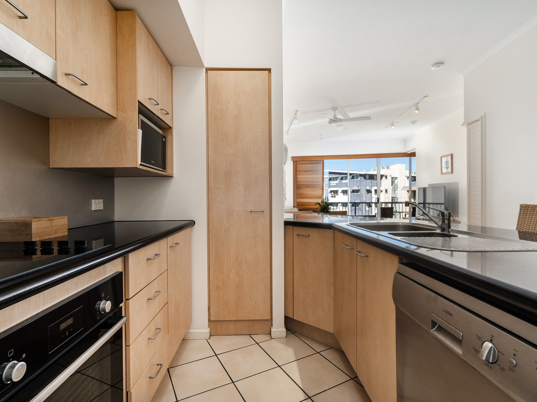 滚动冲浪度假村酒店主图