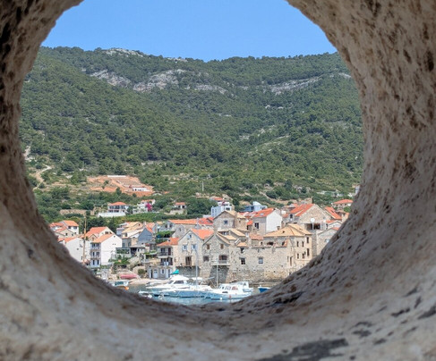 Blue cave Online-斯普利特必去景点