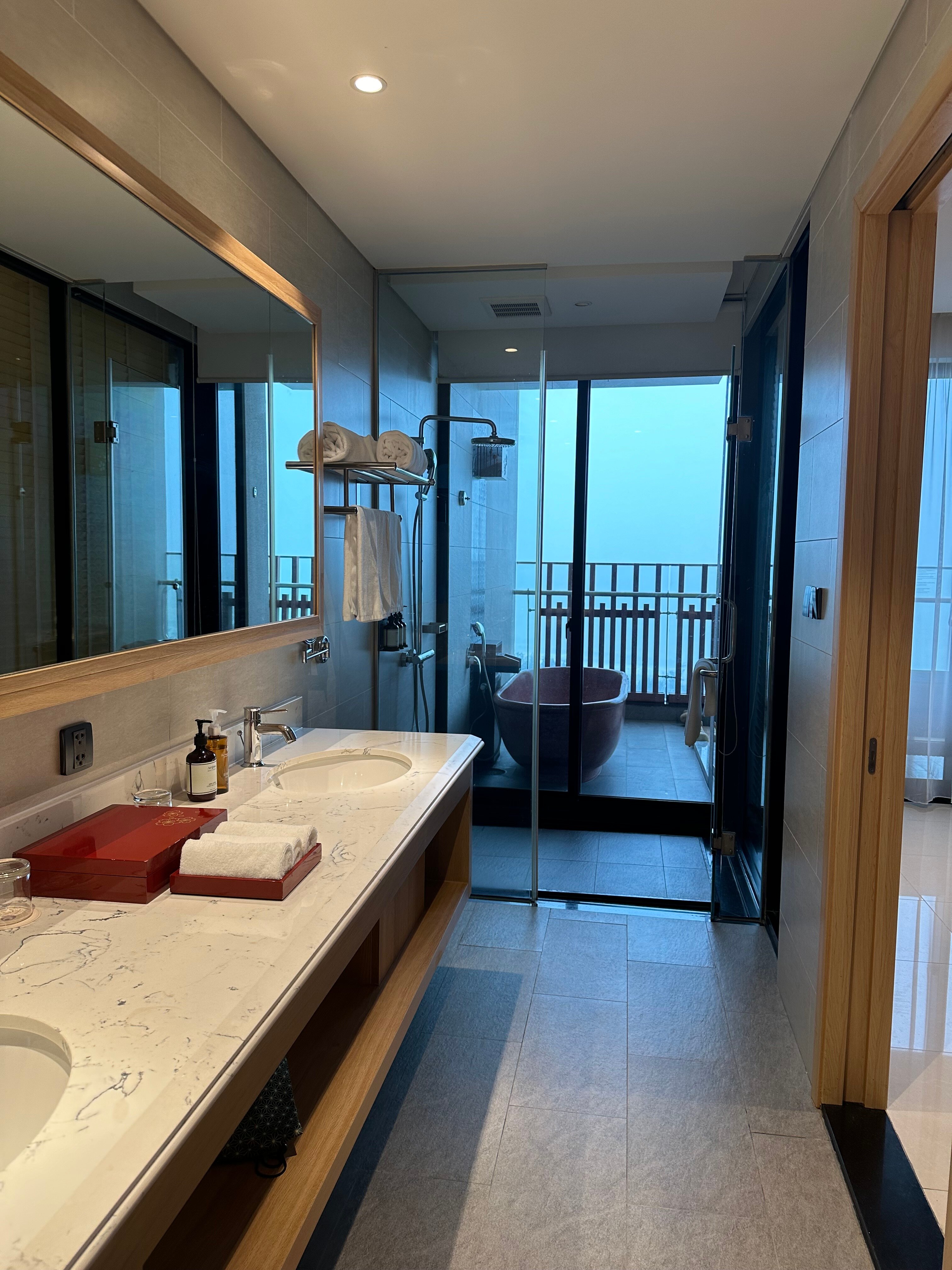 Da Nang Mikazuki Japanese Resort & Spa-浴室