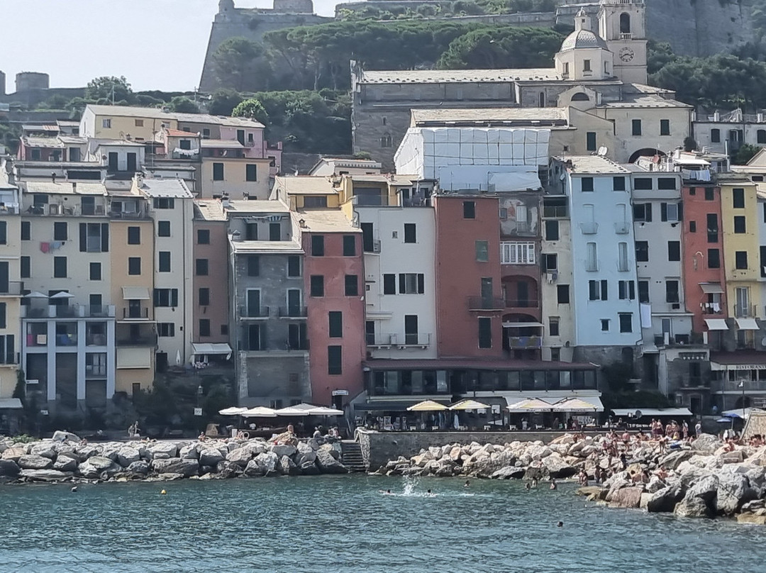 Palazzata a Mare-韦内雷港必去景点