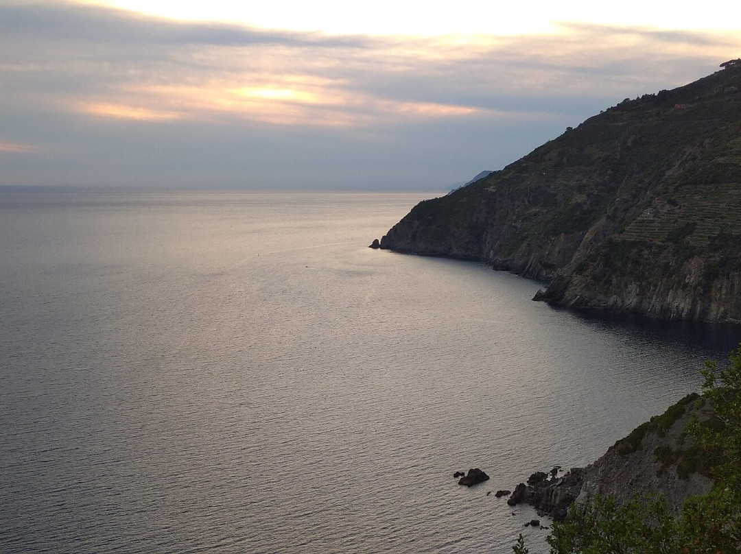 Punta Pineda-里奥马焦雷必去景点