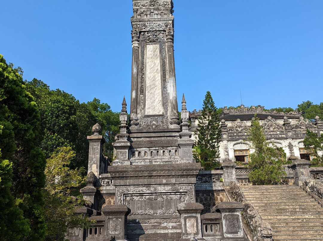 Imperial Tomb of Dong Khanh-顺化必去景点