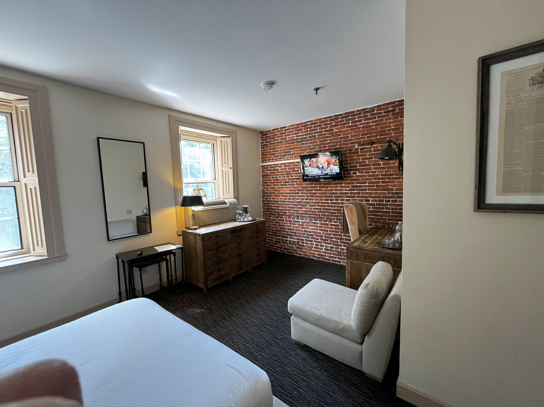 Garrison Inn Boutique Hotel主图