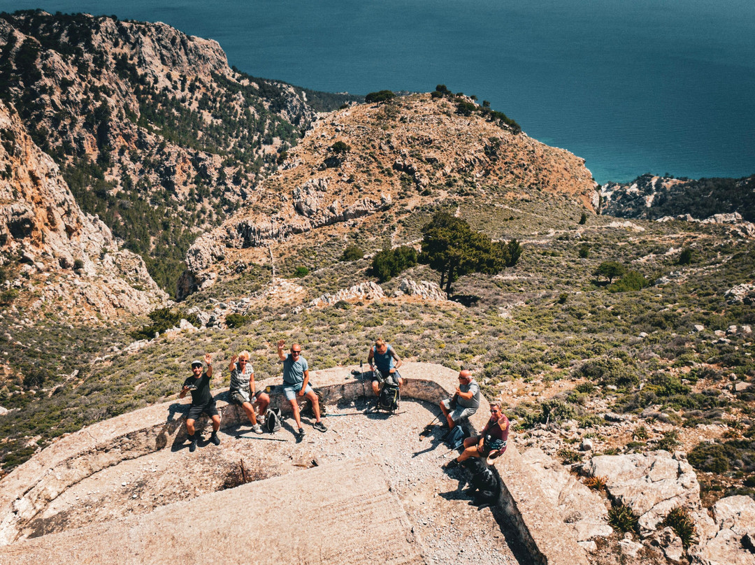 Art and Walk Karpathos-Karpathos Town (Pigadia)必去景点