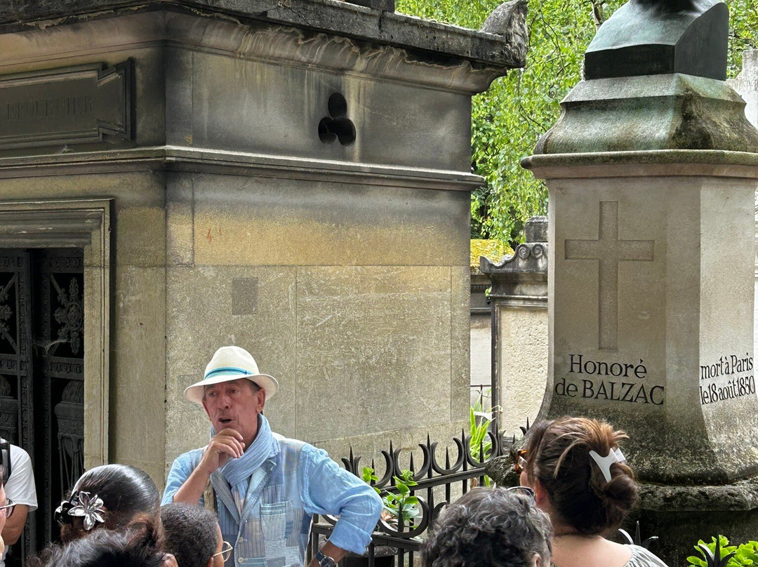 Les Necro-Romantiques et Thierry Le Roi-巴黎必去景点