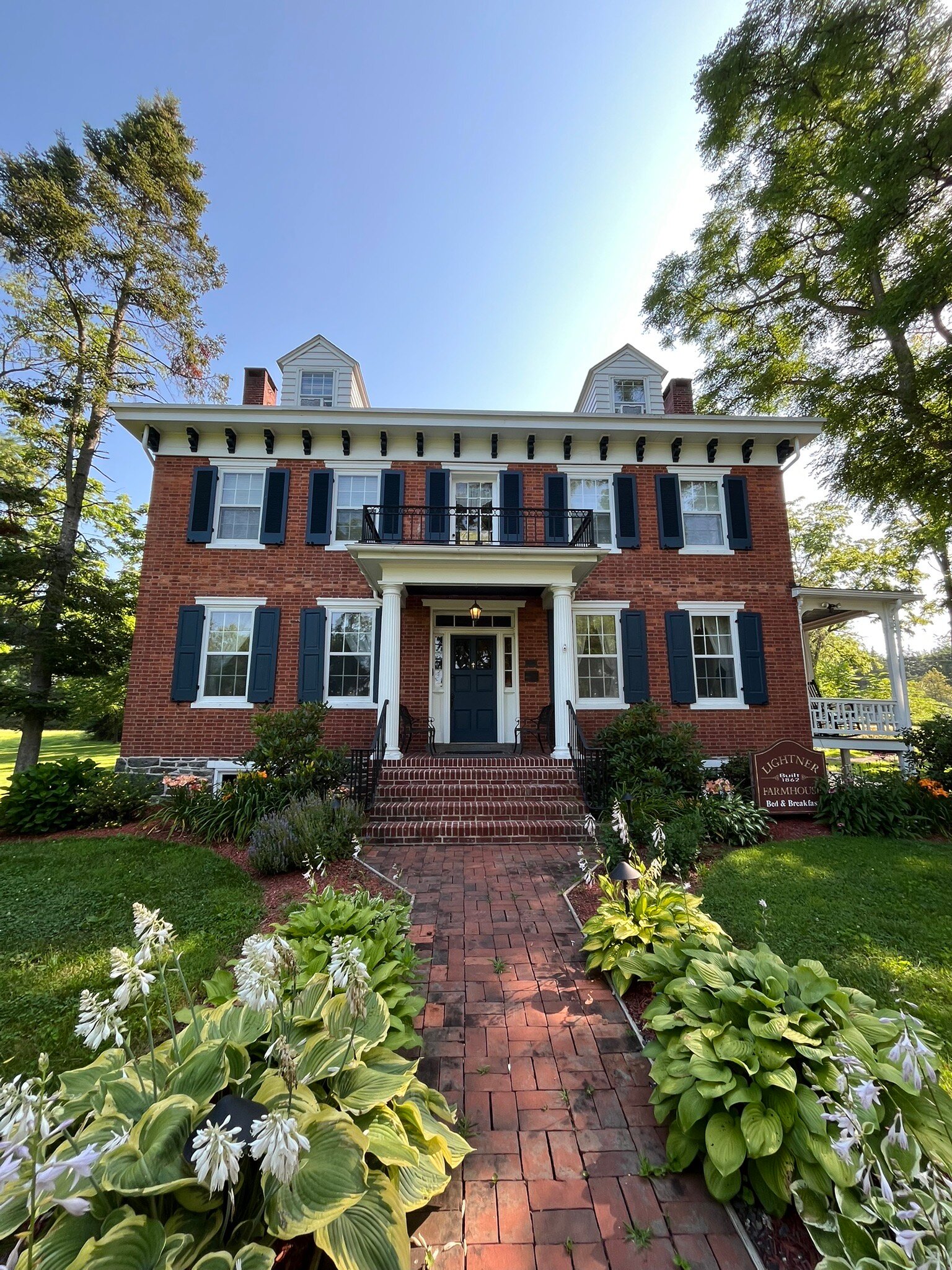 Lightner Farmhouse B&B-官方