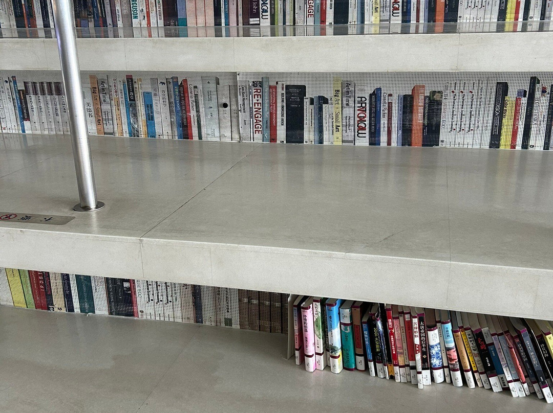 滨海图书馆-天津市必去景点