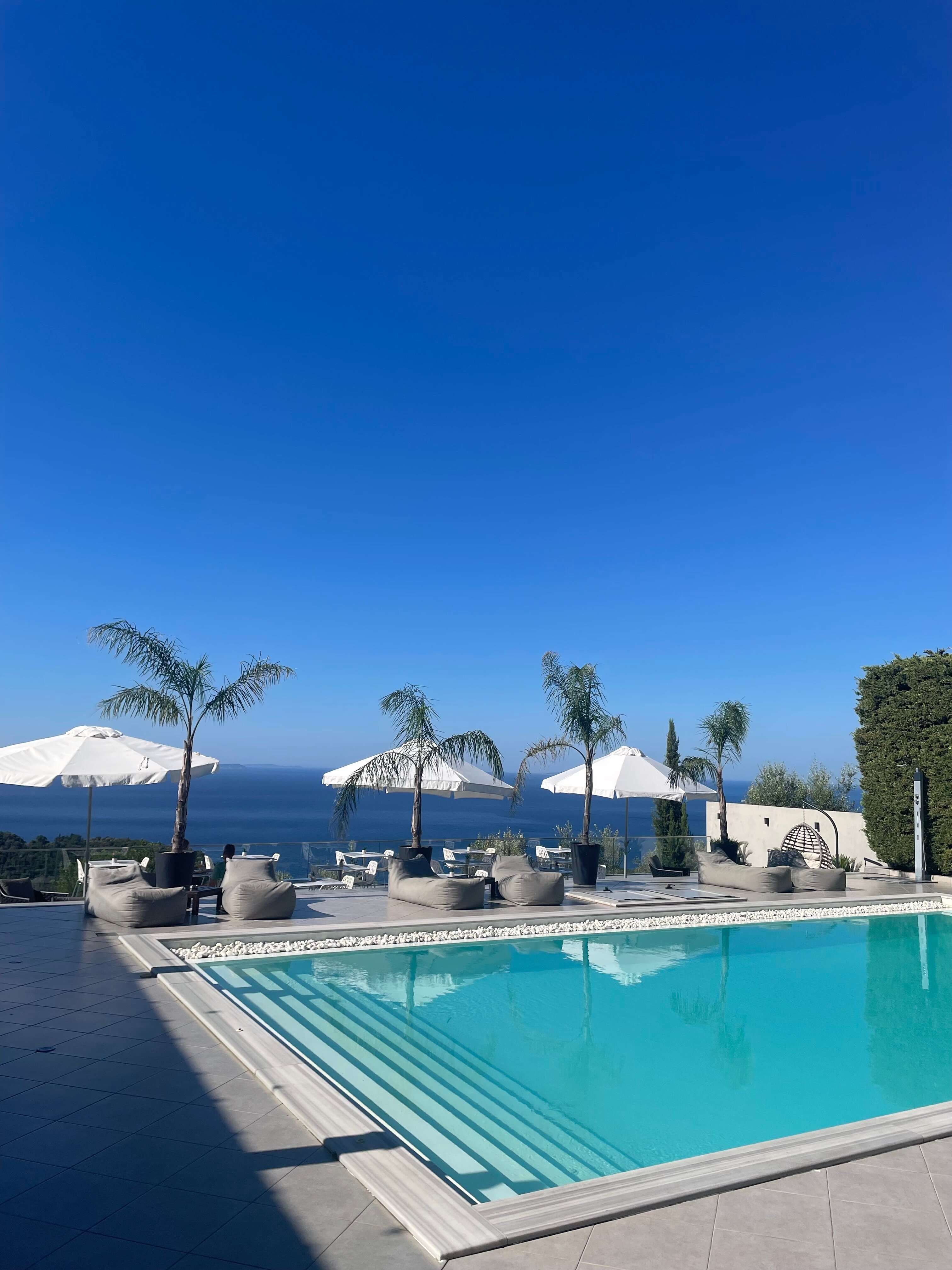 Golden View Residence-官方