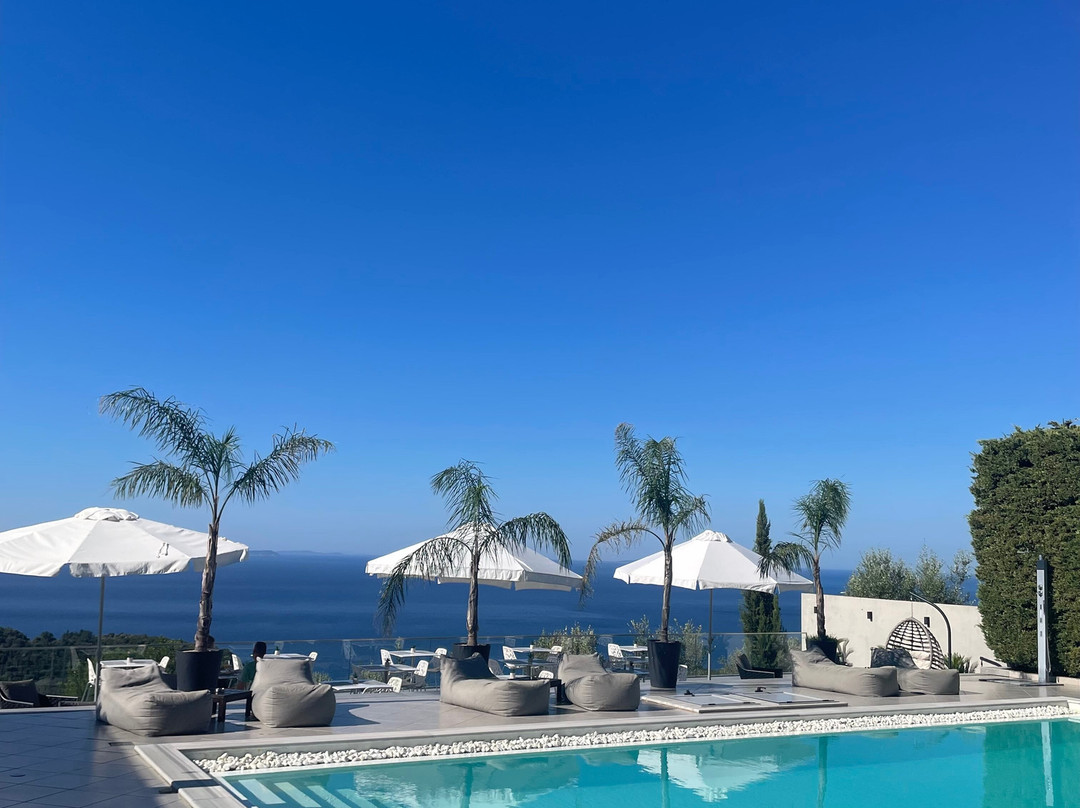 Golden View Residence主图