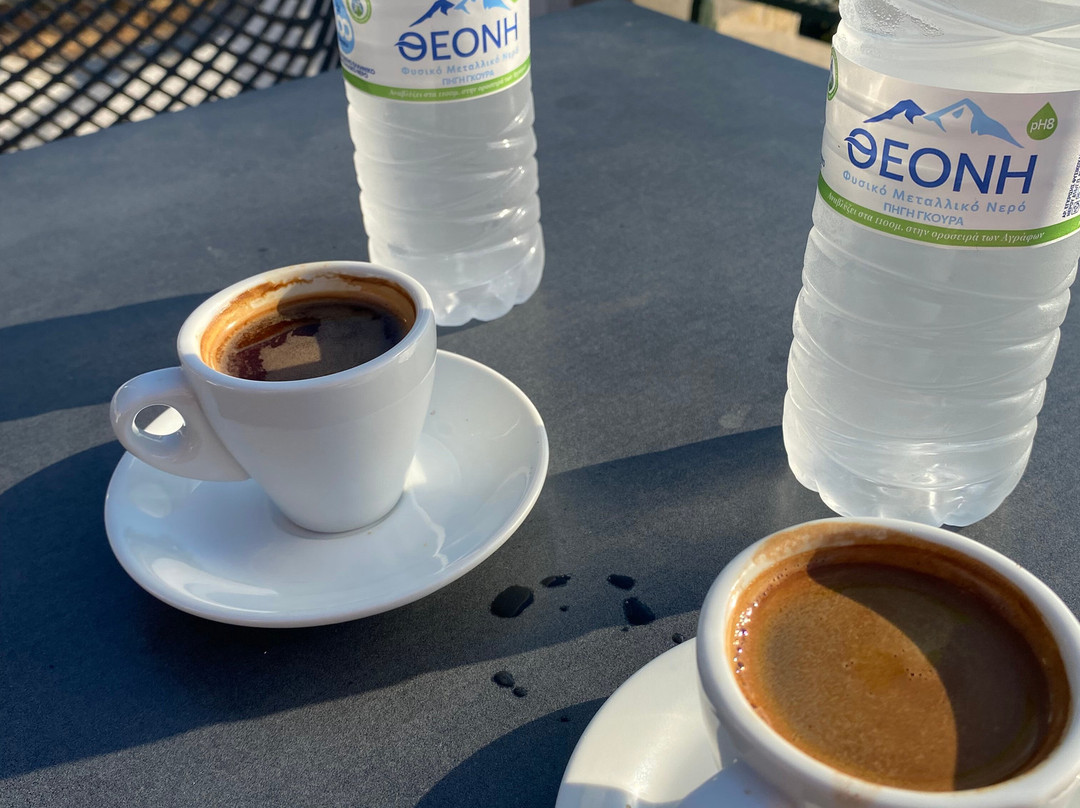 Olympia Paxos Apartment主图