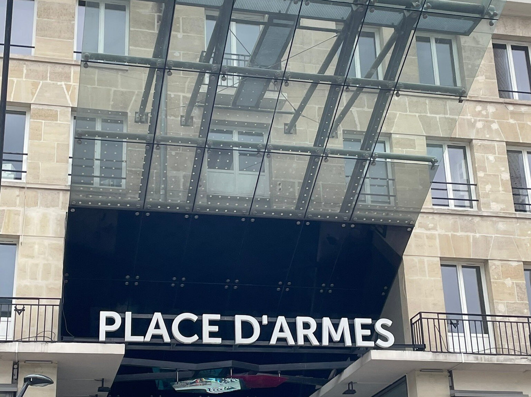 Shopping center Place d'Armes-瓦伦西安必去景点