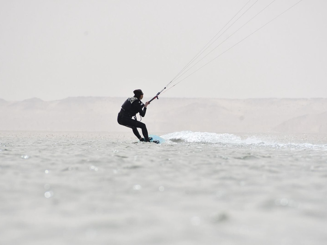 Zakiteboarding-达赫拉必去景点