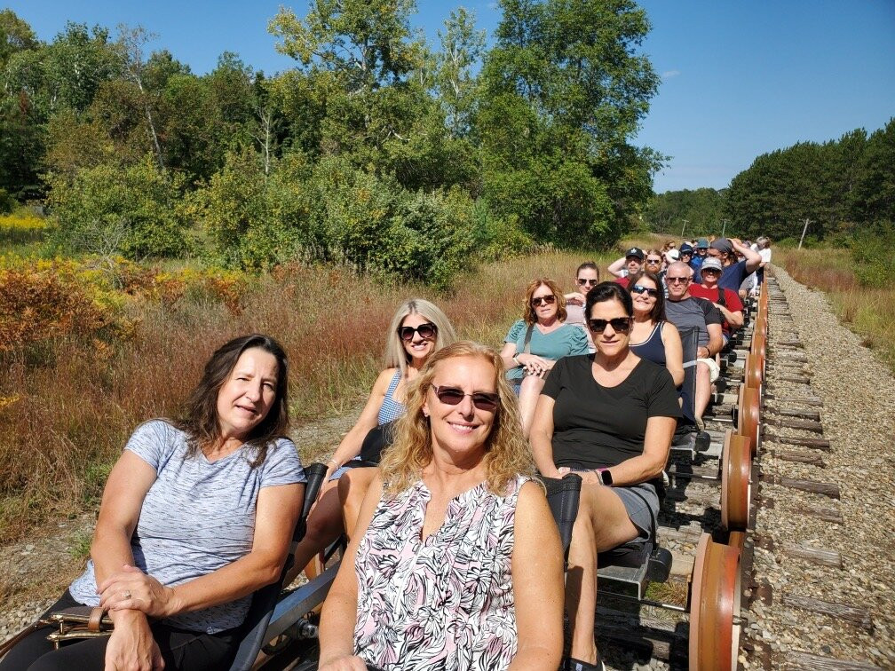 Wheels On Rails-Grawn必去景点