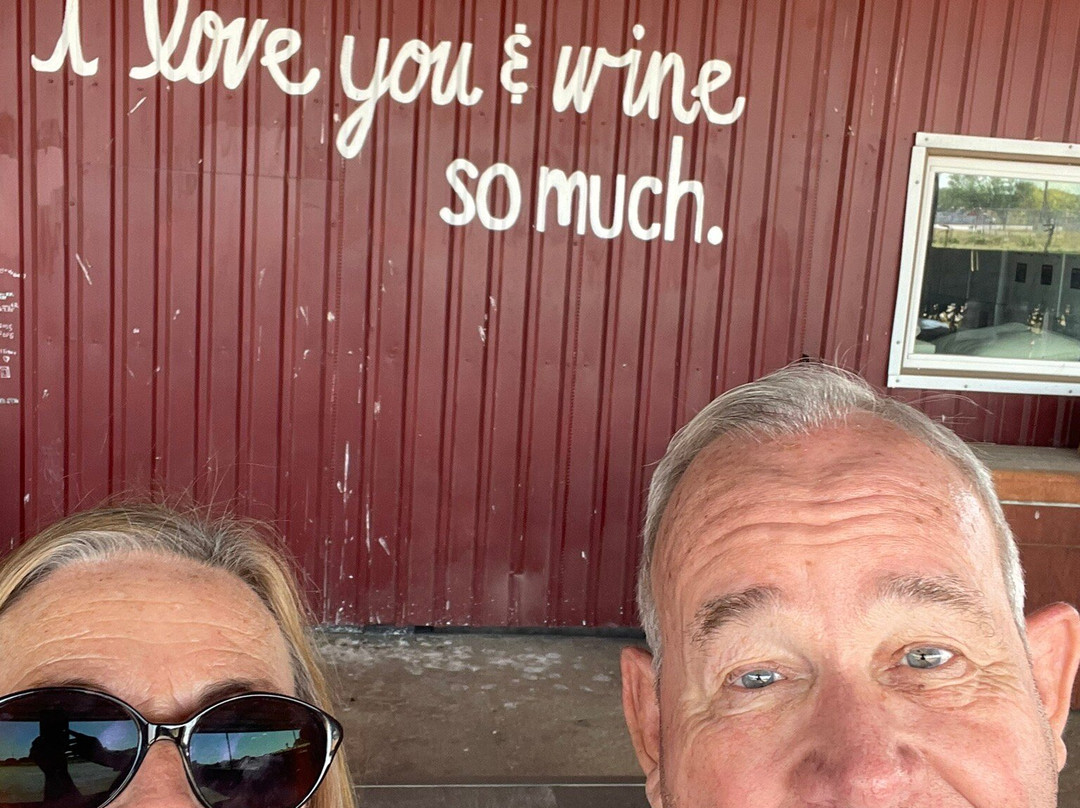 Skies Over Texas Winery-Early必去景点