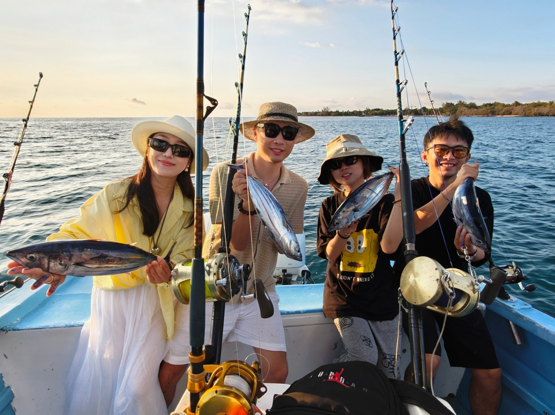 Whales Watching & Swimming With Dolphins In Mauritius-塔玛琳必去景点