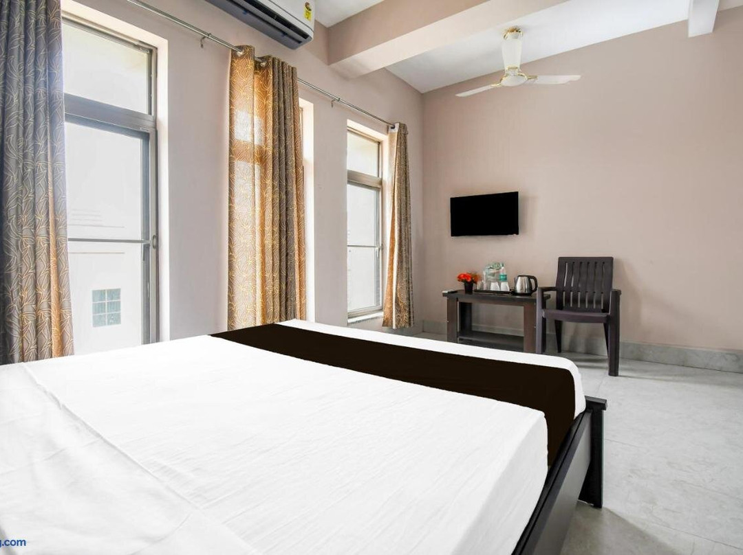 Hotel O Aasiyanaa Guest House