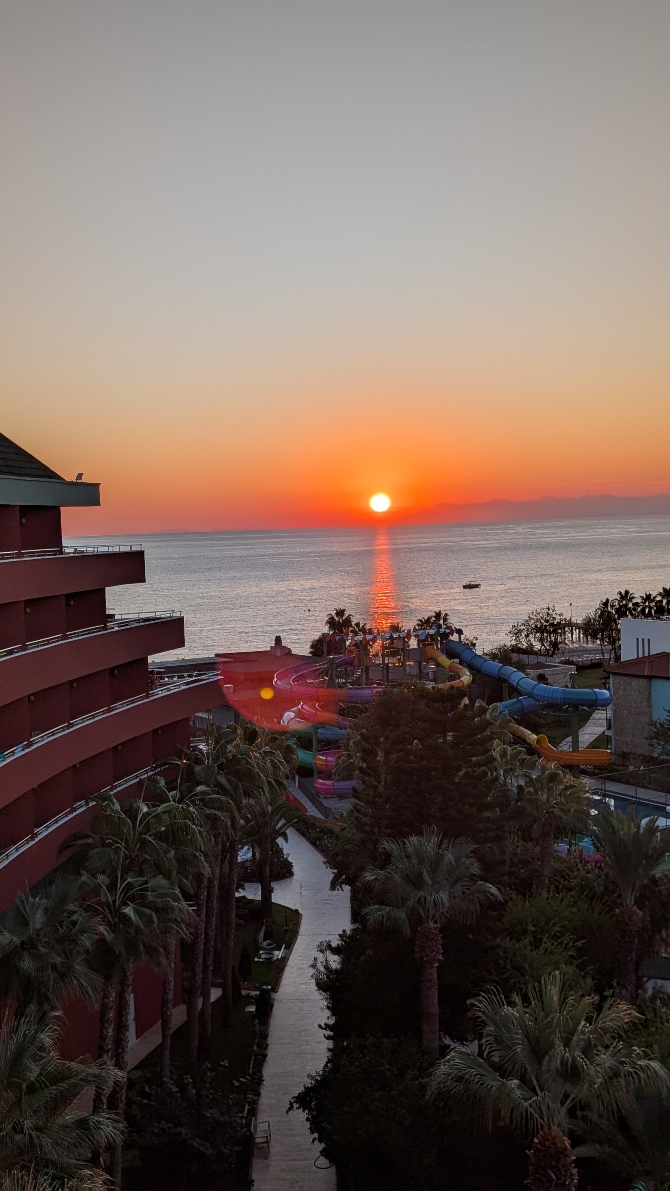 Delphin Deluxe Resort-官方