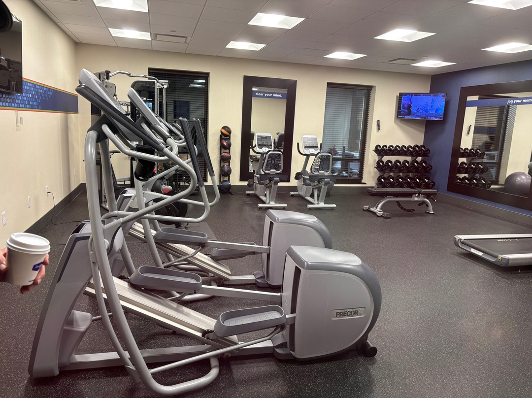 Hampton Inn & Suites West Morgantown University Towne Centre主图