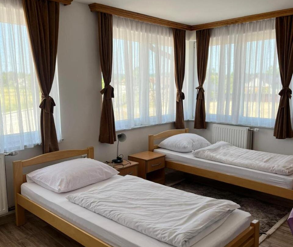 Motel i Restoran Ana