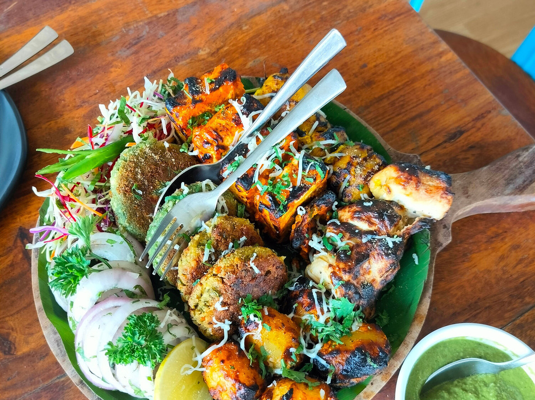 Praveg Beach Resort Daman, Lighthouse Beach主图