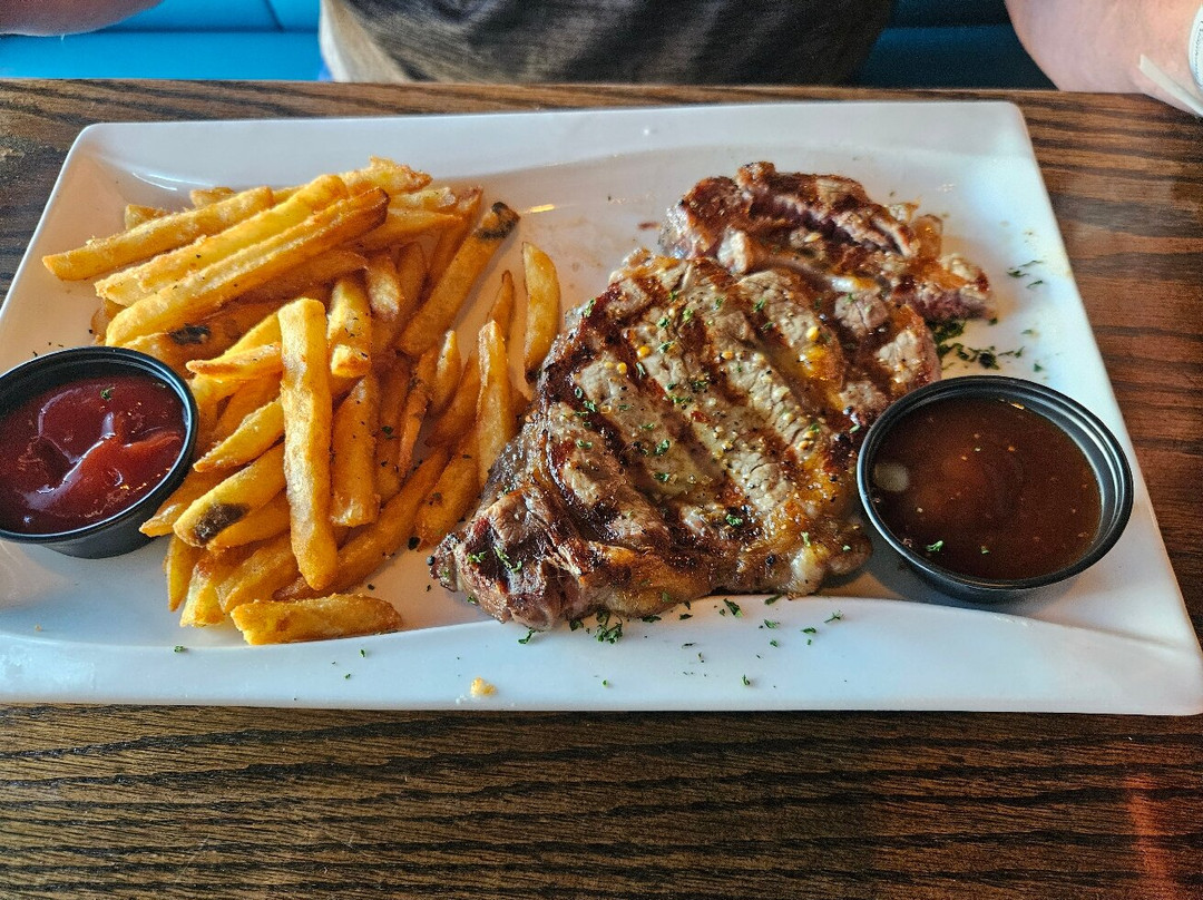 Manta Steak & Seafood Sushi Bar