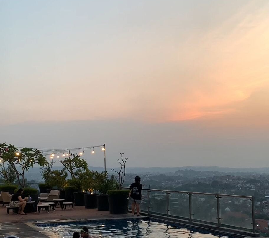 LK Hotel Pandanaran Semarang主图