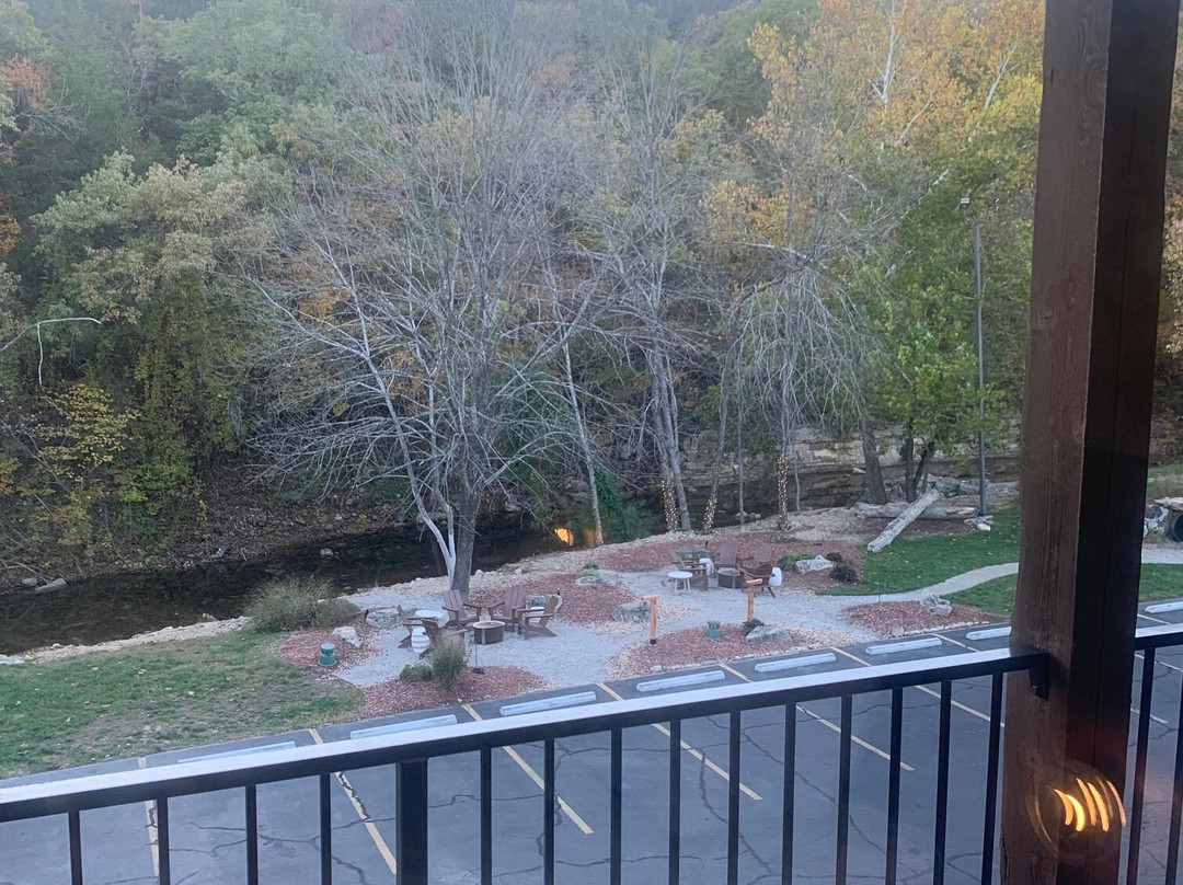 奥扎克尔旅馆主图