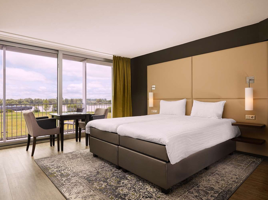 Klaaswaal酒店住宿-Van der Valk Hotel ARA