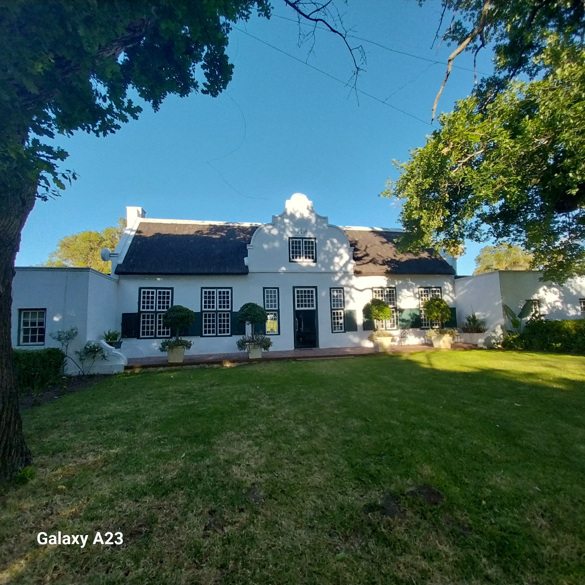 Hawksmoor House-官方