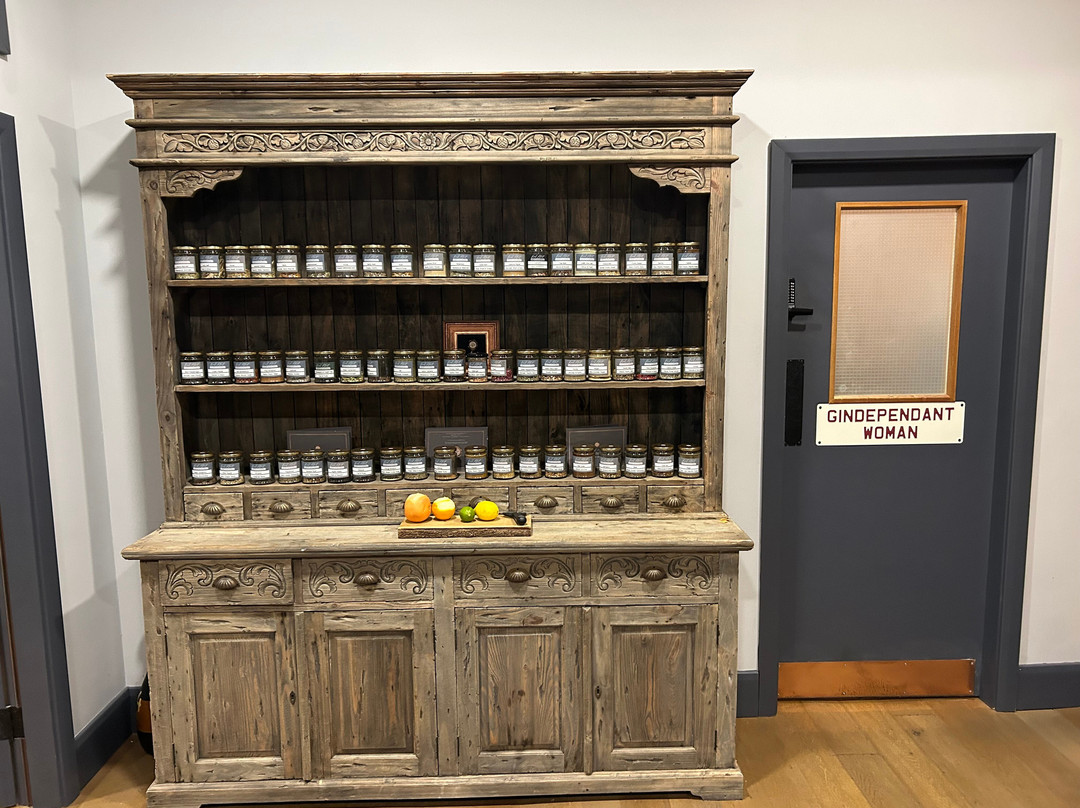 Bond Street Distillery-欣克利必去景点