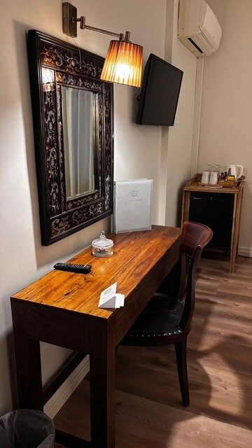 Xenonas Iresioni主图