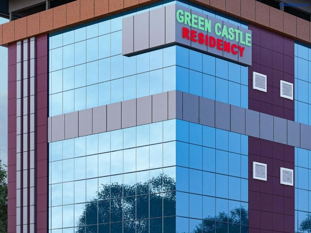 OYO 49244 Green Castle Residency