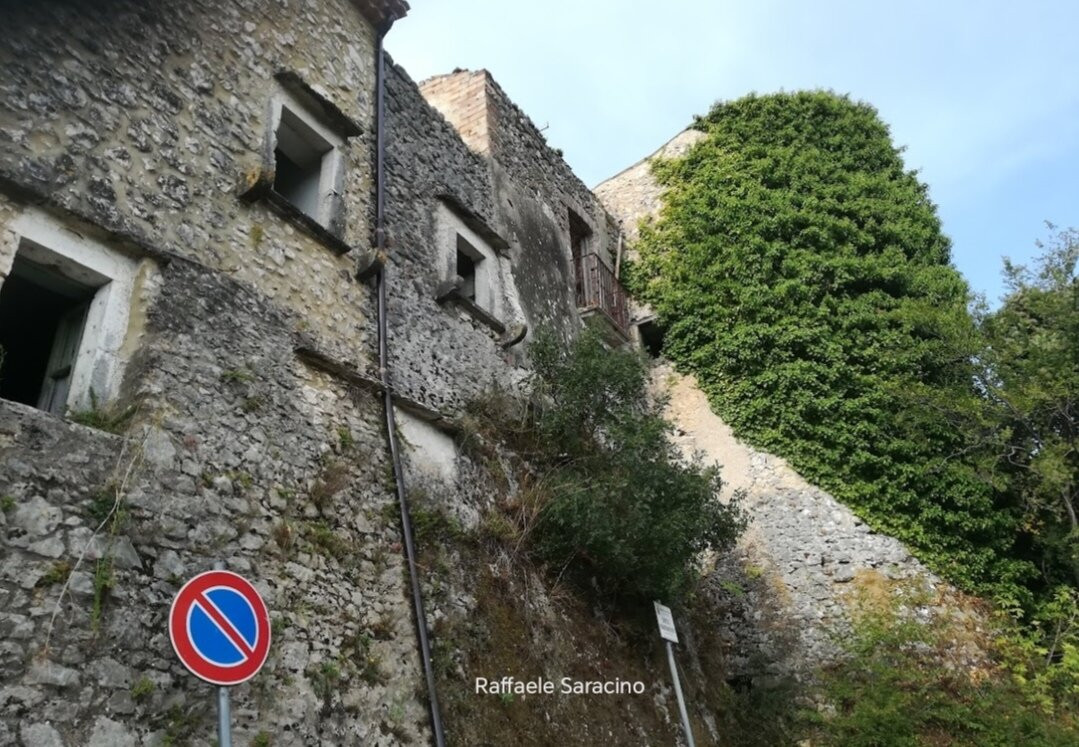 Borgo Santa Maria Oliveto-Pozzilli必去景点