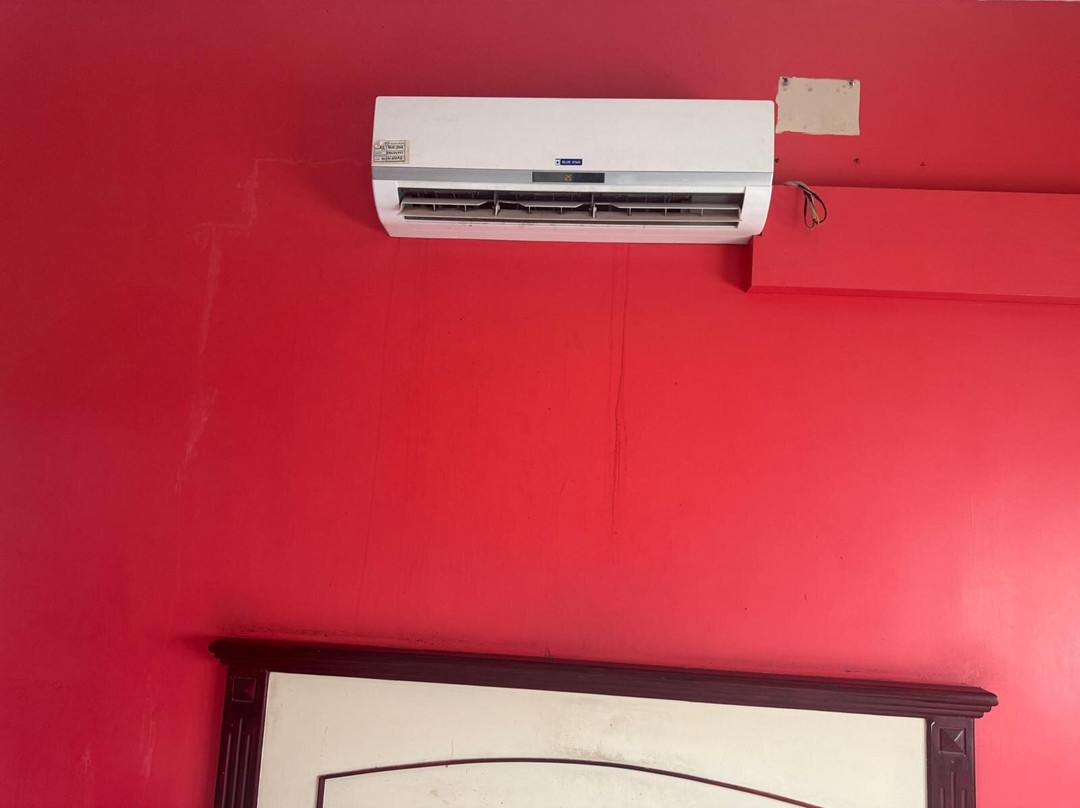 Hotel Vels Court主图