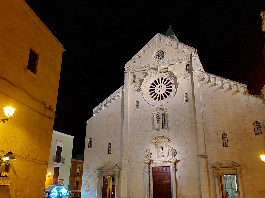 Piazza dell'Odegitria-巴里必去景点