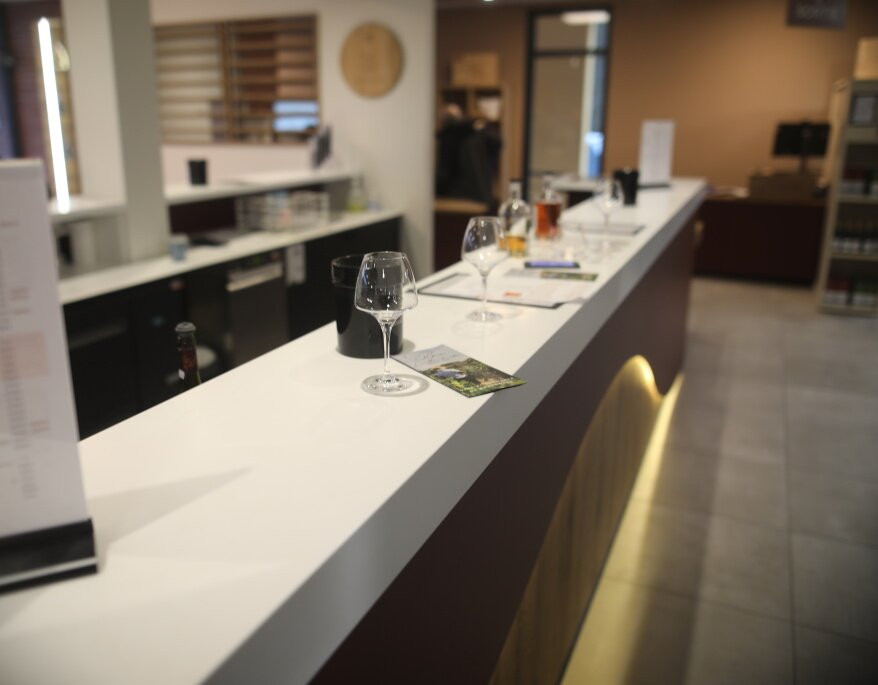 CAVE DE BISSEY-Bissey-sous-Cruchaud必去景点